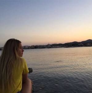 Meet your Posher, Sofía